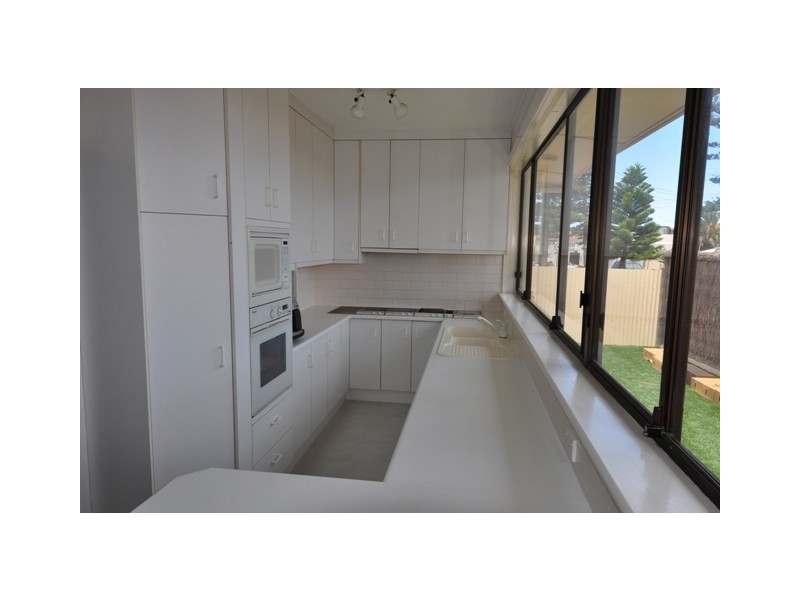 524 Seaview Road, Grange SA 5022