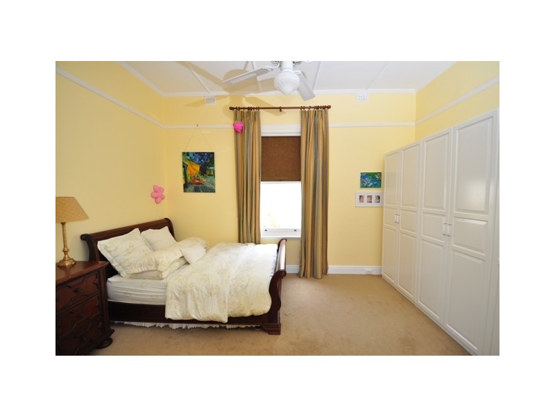 524 Seaview Road, Grange SA 5022