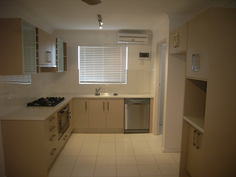 11/4 West Beach Road, West Beach SA 5024