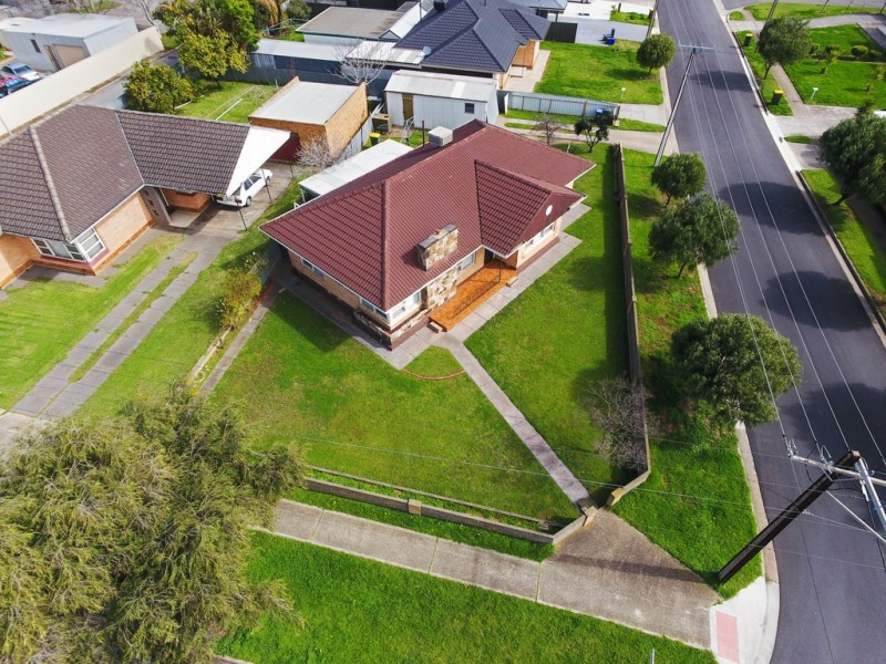 7 Hammond Road, Findon SA 5023