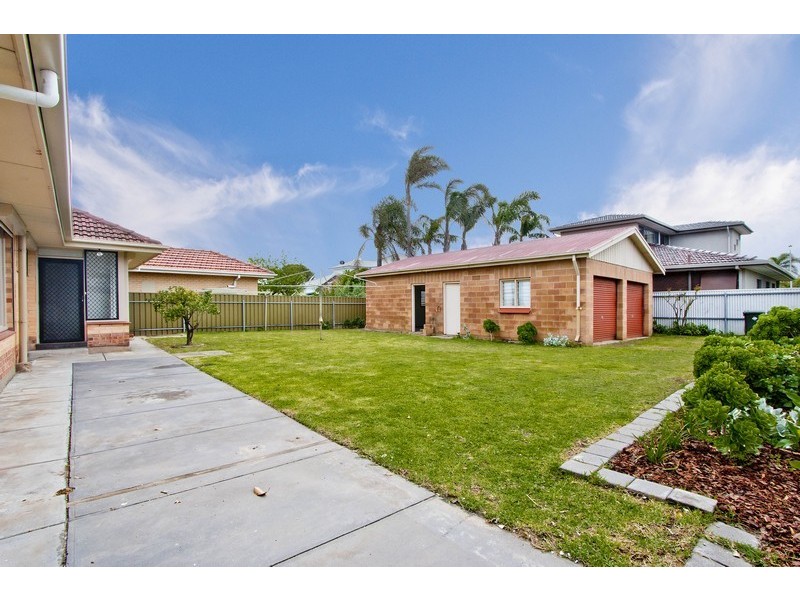 6 Rio Vista Avenue, West Beach SA 5024