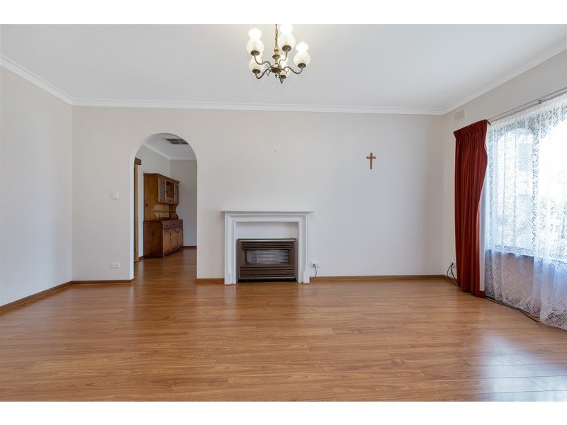 31 Chatswood Crescent, Kidman Park SA 5025