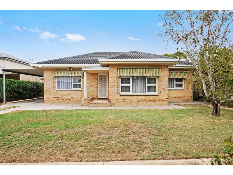 15 Golfers Avenue, Seaton SA 5023