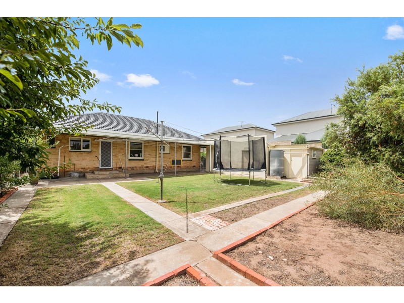15 Golfers Avenue, Seaton SA 5023