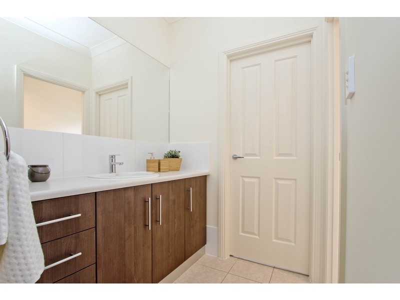 22A Russ Avenue, Seaton SA 5023