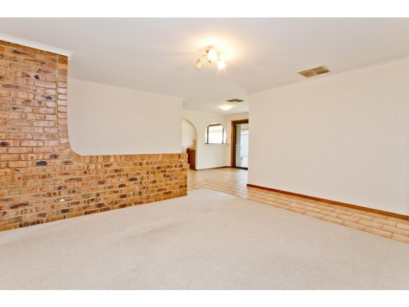 2 Carlson Court, North Haven SA 5018