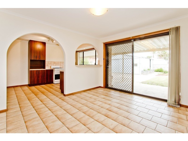 2 Carlson Court, North Haven SA 5018