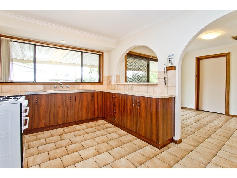 2 Carlson Court, North Haven SA 5018