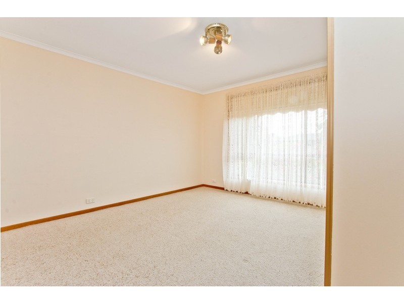 2 Carlson Court, North Haven SA 5018