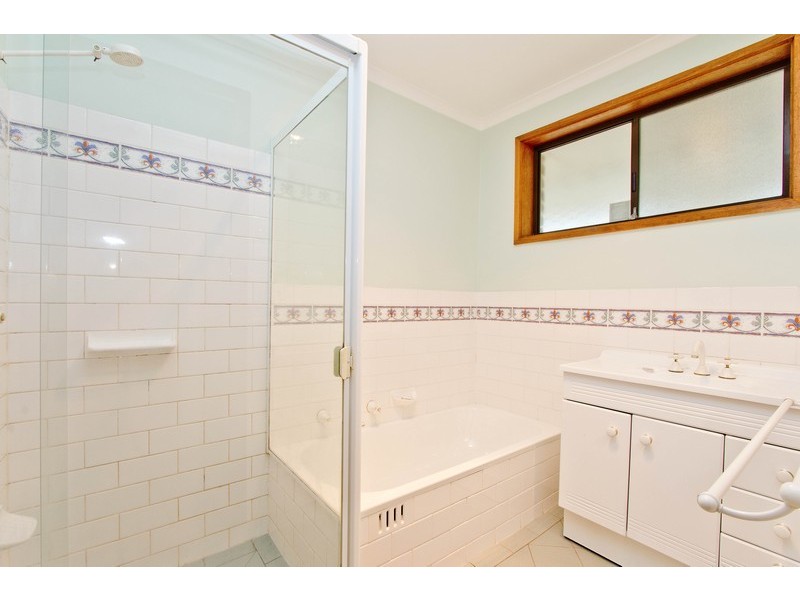 2 Carlson Court, North Haven SA 5018