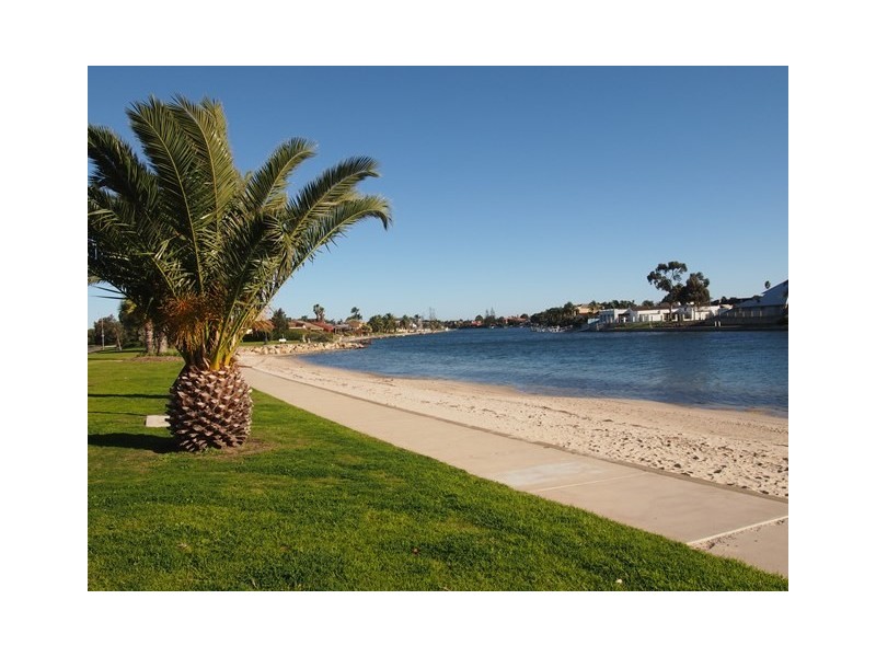 4 Anthea Court, West Lakes SA 5021