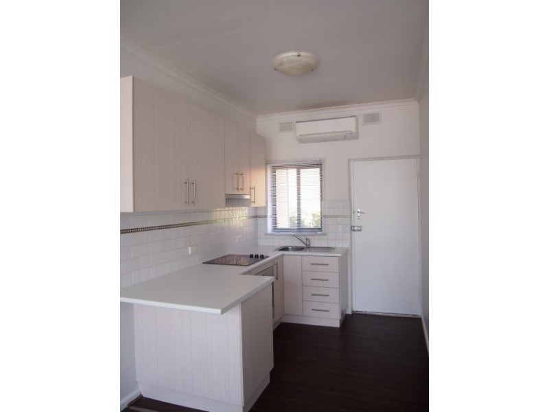 2/71 Henley Beach Road, Henley Beach South SA 5022