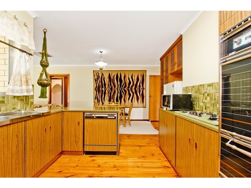 16 Stokes Crescent, Kidman Park SA 5025