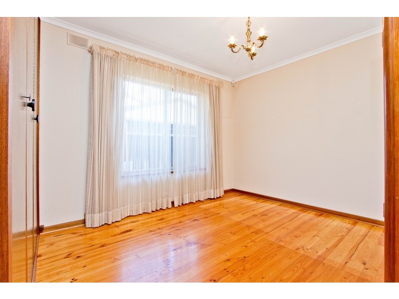 16 Stokes Crescent, Kidman Park SA 5025