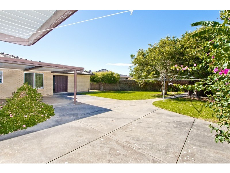 16 Stokes Crescent, Kidman Park SA 5025