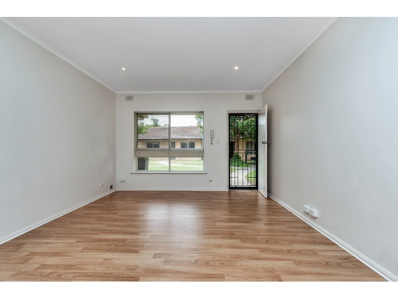 5/2 Bach Crescent, Seaton SA 5023