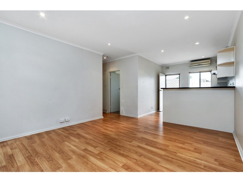 5/2 Bach Crescent, Seaton SA 5023
