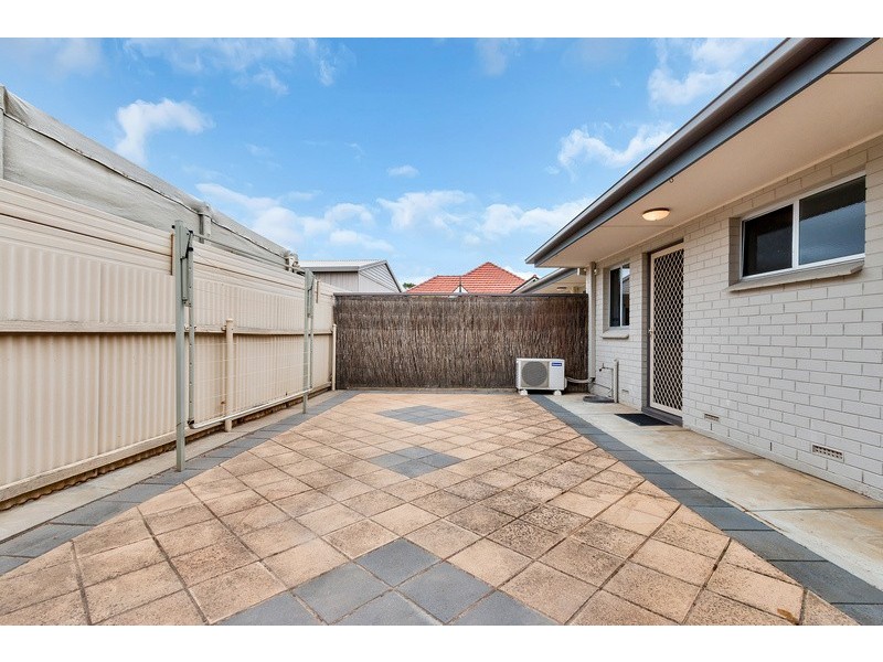 5/2 Bach Crescent, Seaton SA 5023