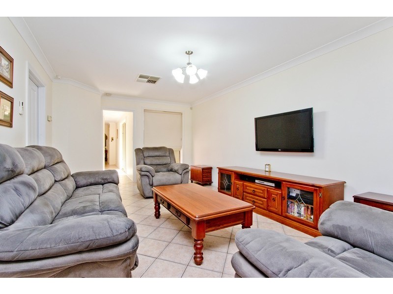 27D Golfers Avenue, Seaton SA 5023