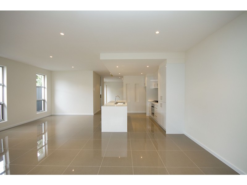 1/3 Dineen Place, West Beach SA 5024