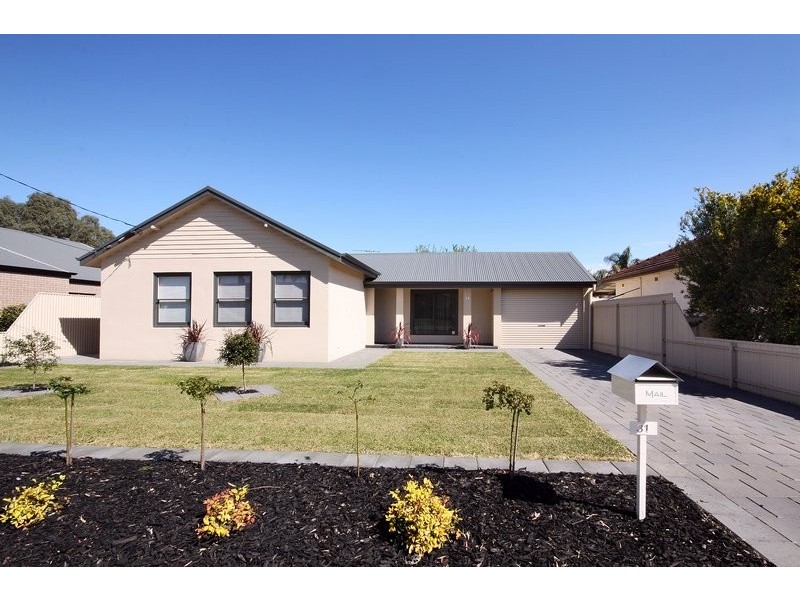 31 Davis Street, West Beach SA 5024