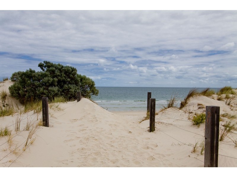 8/8 Renwick Street, West Beach SA 5024