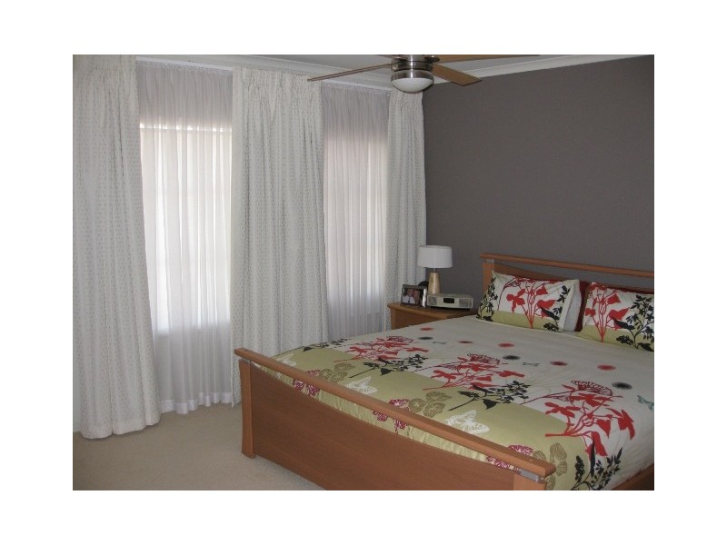 15 Dundee Avenue, Seaton SA 5023