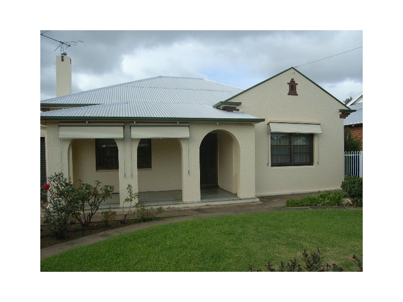 11 Fairweather Avenue, Woodville South SA 5011