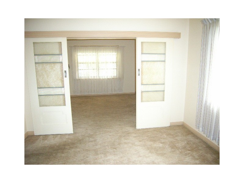 11 Fairweather Avenue, Woodville South SA 5011