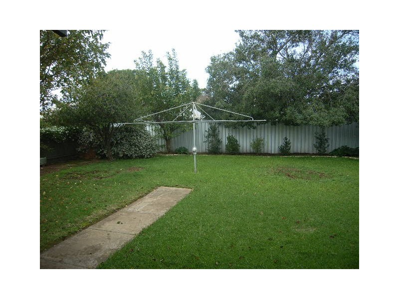 11 Fairweather Avenue, Woodville South SA 5011