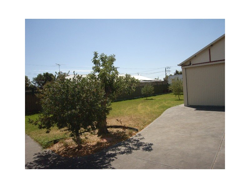 3 Kelmscott Street, Rosewater SA 5013