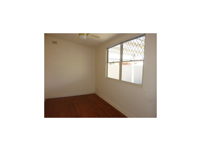 1 Lincoln Avenue, Fulham Gardens SA 5024