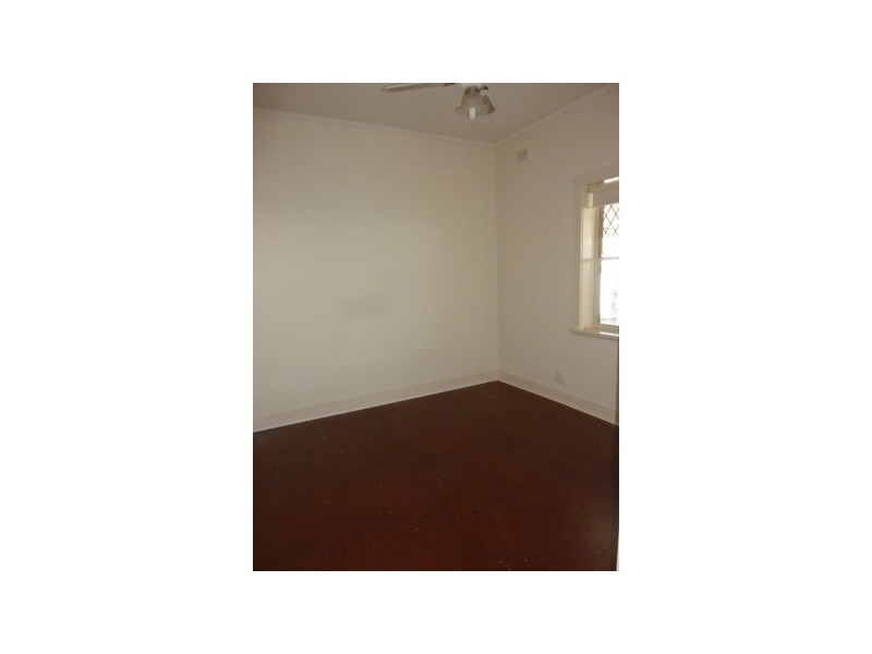 1 Lincoln Avenue, Fulham Gardens SA 5024