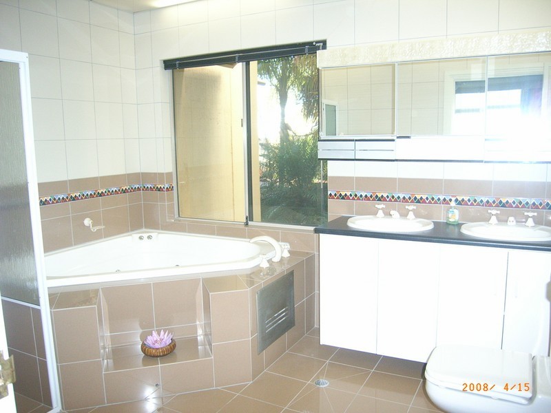 7/24 Martin Court, The Point, West Lakes SA 5021