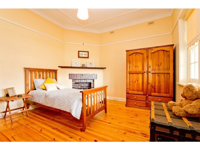 6 Clifford Street, Brooklyn Park SA 5032