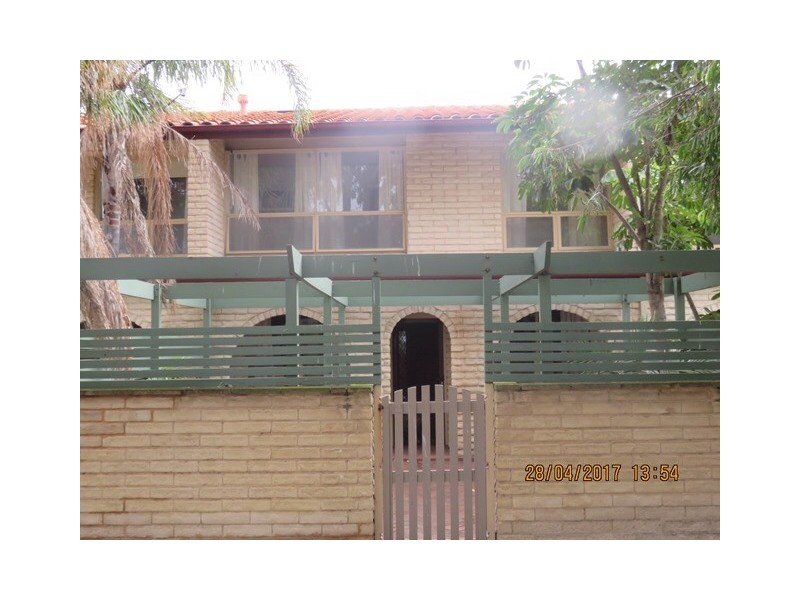 4/3 Mooloola Way, West Lakes Shore SA 5020