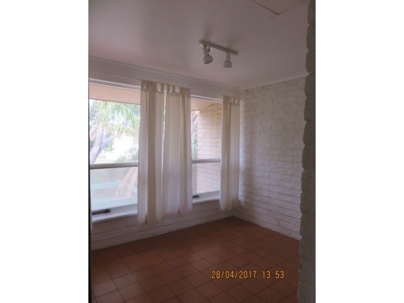 4/3 Mooloola Way, West Lakes Shore SA 5020