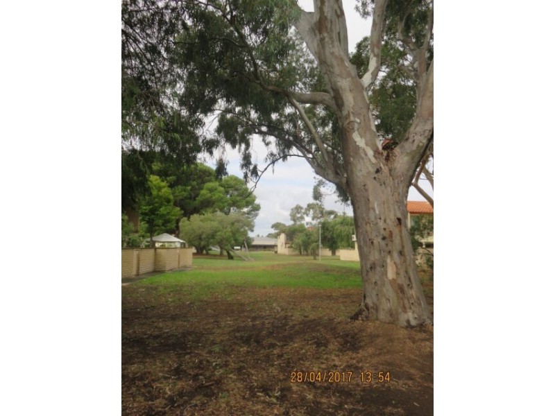 4/3 Mooloola Way, West Lakes Shore SA 5020