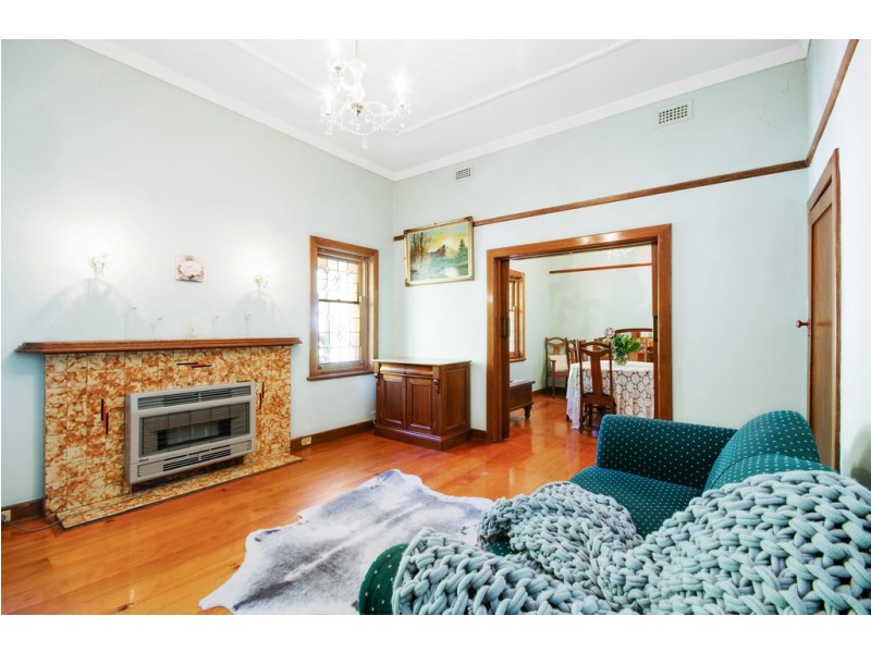 8 Cedar Avenue, Woodville South SA 5011