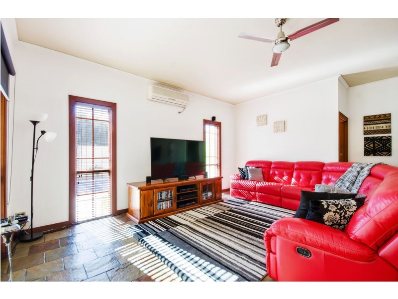 8 Cedar Avenue, Woodville South SA 5011