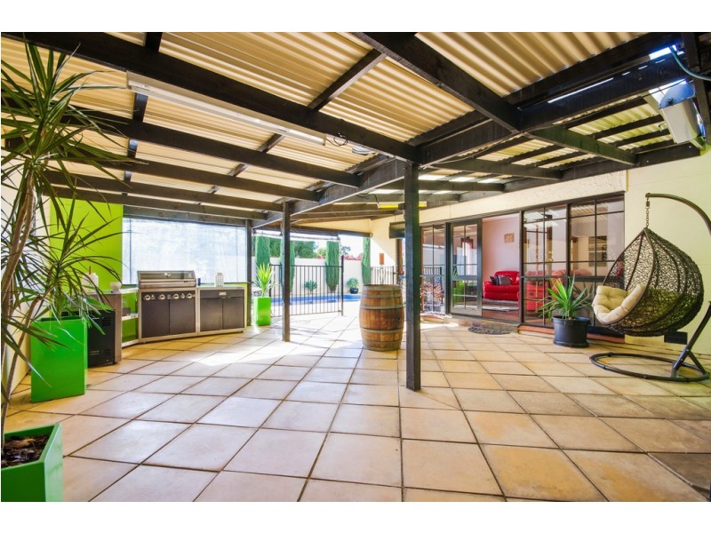 8 Cedar Avenue, Woodville South SA 5011