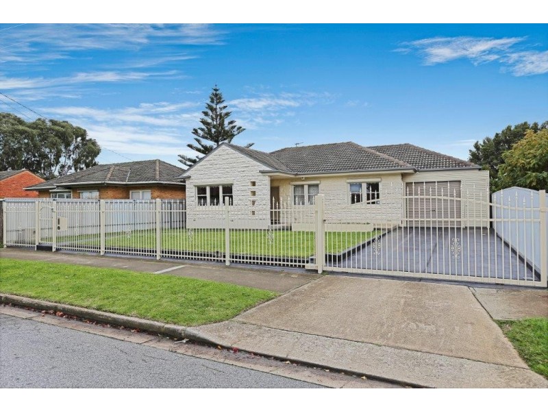 12 Strathbogie Avenue, Findon SA 5023