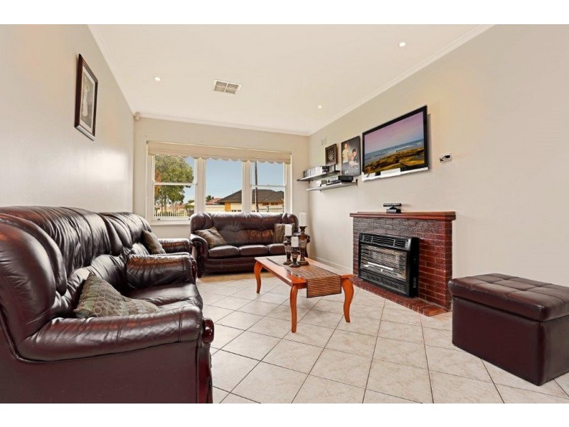 12 Strathbogie Avenue, Findon SA 5023