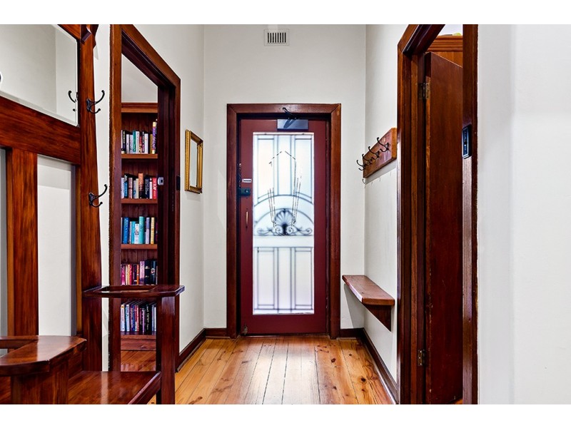 21 Surrey Street, Grange SA 5022