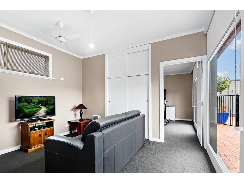 21 Surrey Street, Grange SA 5022