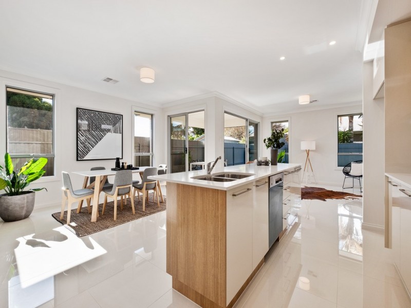 6A Sunset Crescent, Grange SA 5022
