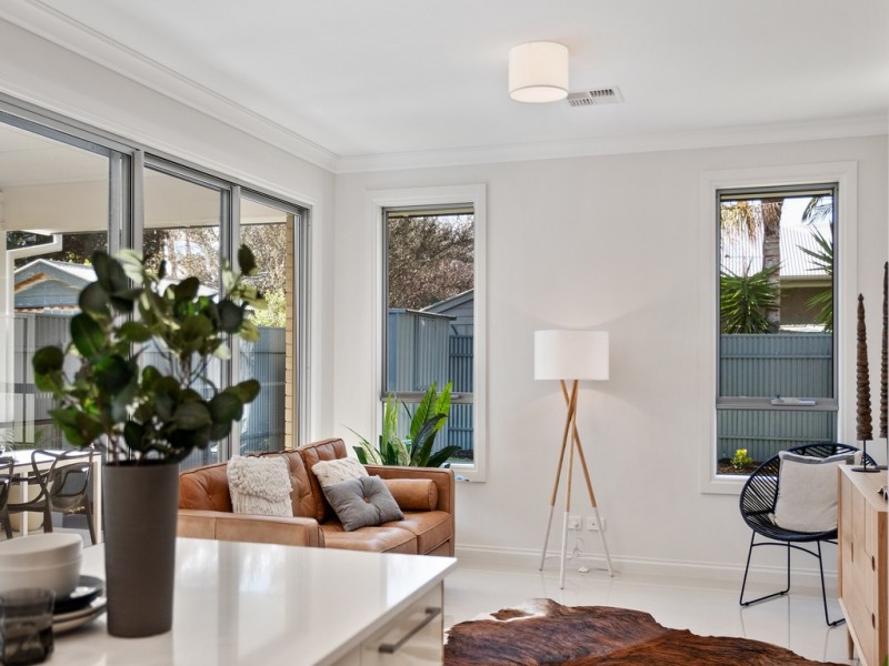 6A Sunset Crescent, Grange SA 5022