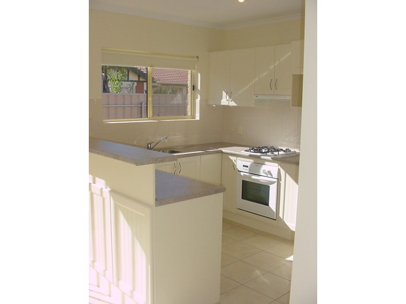 1/6 Lily Avenue, Seaton SA 5023