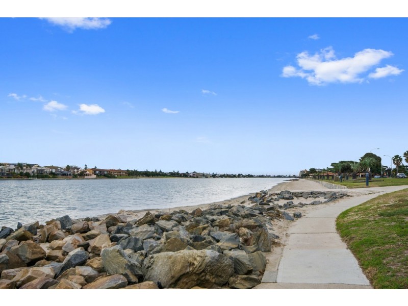 12/260 Sportsmans Drive, West Lakes SA 5021