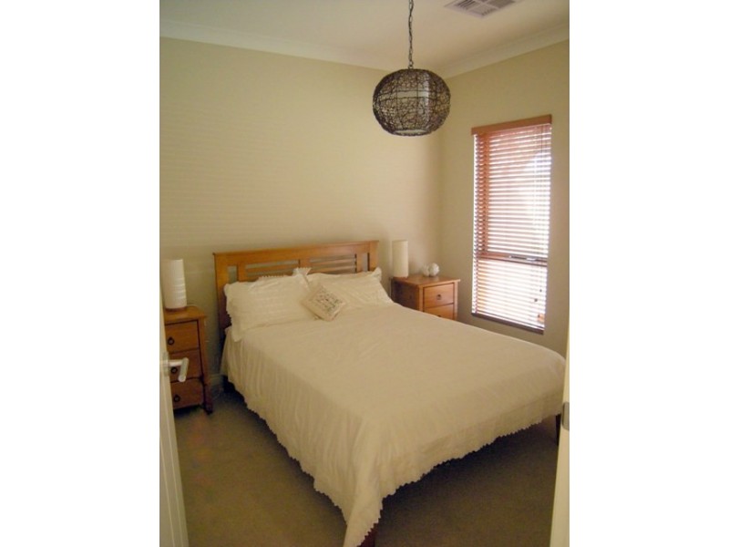 2  Gurner Terrace, Grange SA 5022